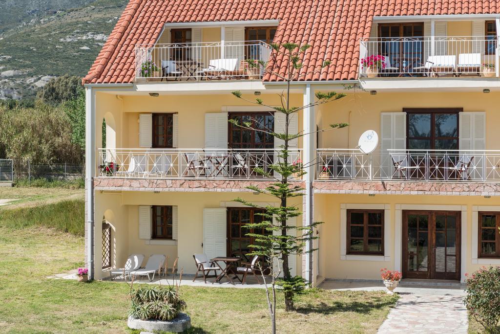 Albouro Seafront Apartments Кателиос Екстериор снимка